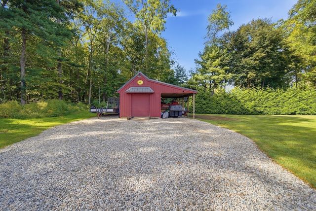 80 Dodge Hill Rd, Sutton, MA 01590