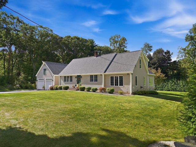 80 Dodge Hill Rd, Sutton, MA 01590