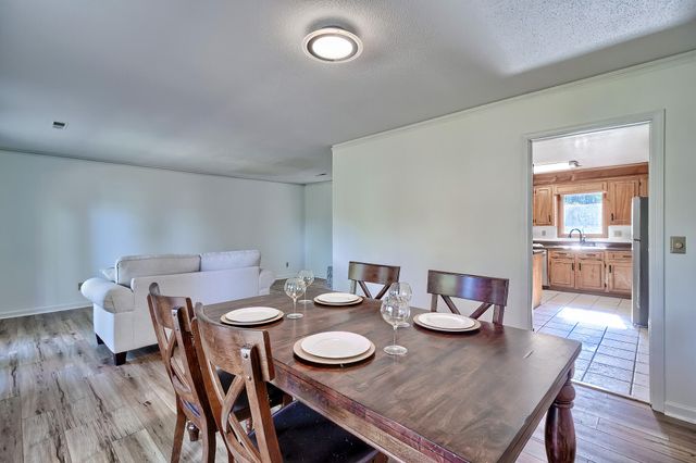 87 Fort Sullivan Circle, Dalzell, SC 29040