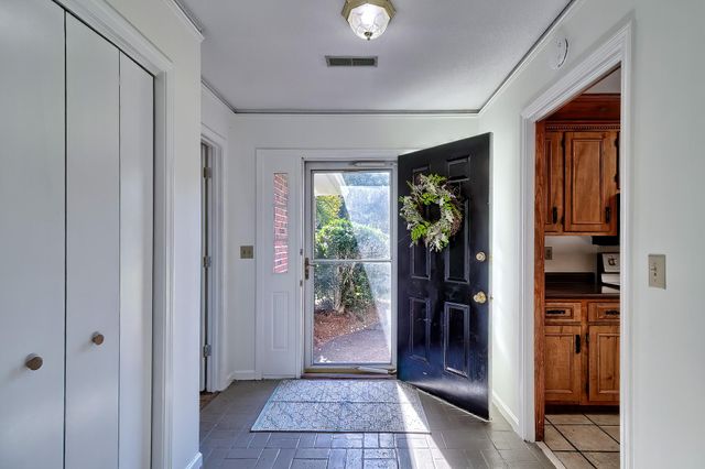 87 Fort Sullivan Circle, Dalzell, SC 29040