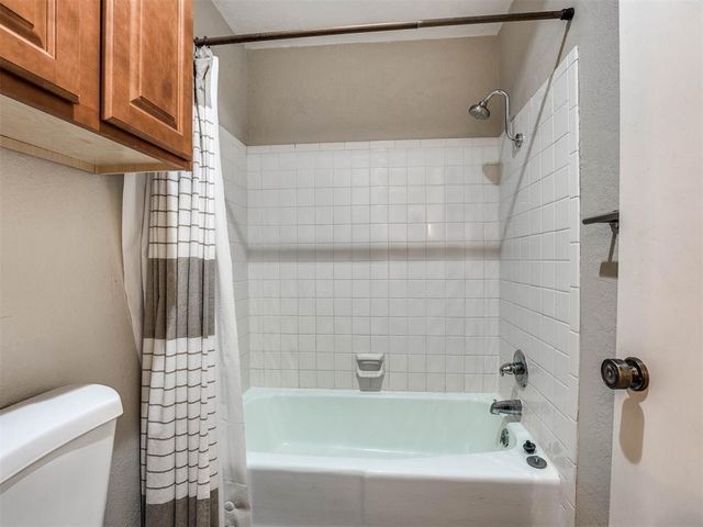 4605 Dove Tree Lane, Oklahoma City, OK 73162