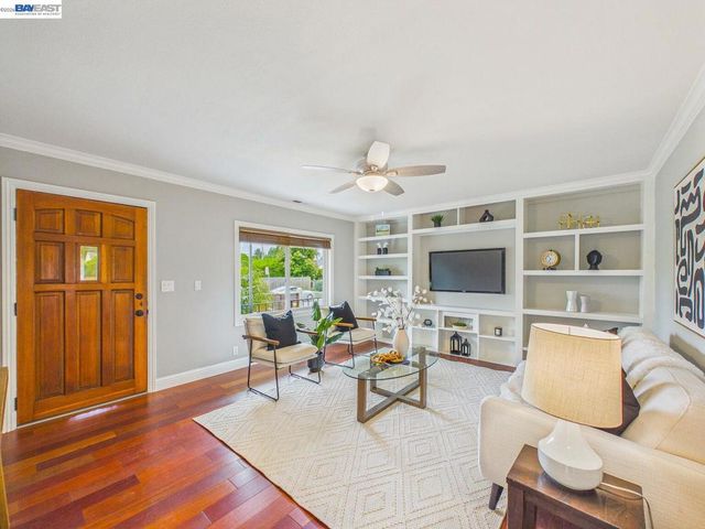 1943 Regello Ct, San Pablo, CA 94806