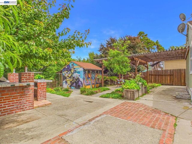 1943 Regello Ct, San Pablo, CA 94806