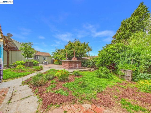 1943 Regello Ct, San Pablo, CA 94806