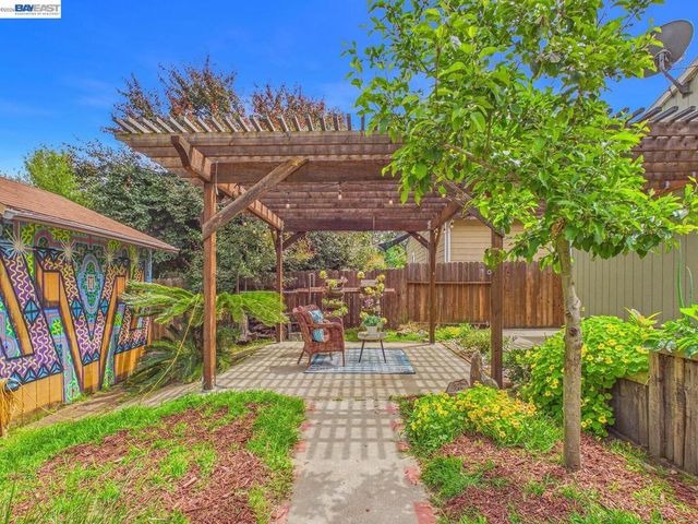 1943 Regello Ct, San Pablo, CA 94806