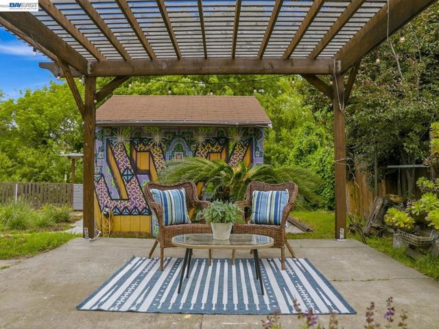 1943 Regello Ct, San Pablo, CA 94806