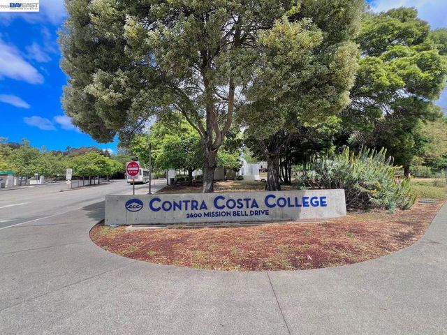 1943 Regello Ct, San Pablo, CA 94806