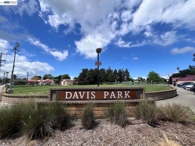 1943 Regello Ct, San Pablo, CA 94806
