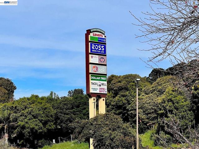 1943 Regello Ct, San Pablo, CA 94806