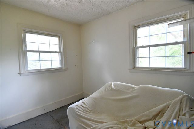 9226 River Rd, Chesterfield, VA 23803