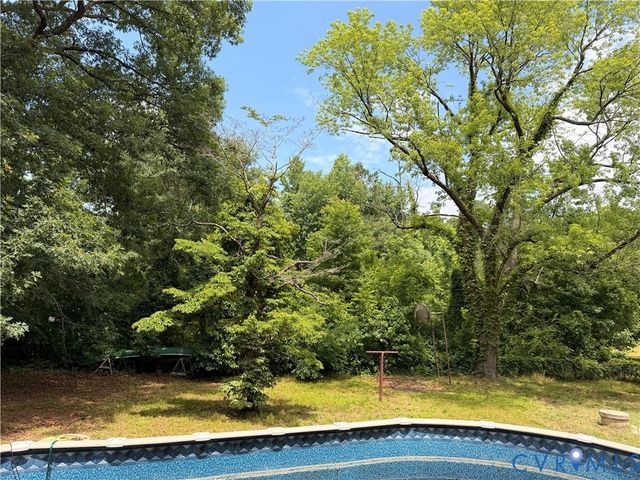 9226 River Rd, Chesterfield, VA 23803
