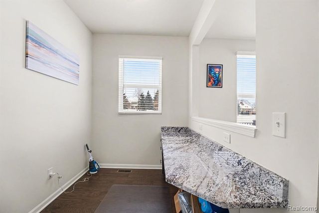 49772 Shoreline Drive, Canton, MI 48187