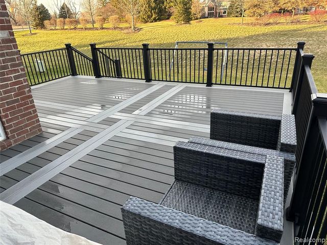 49772 Shoreline Drive, Canton, MI 48187