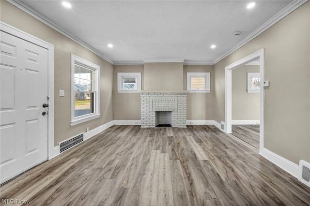 13620 S Parkway Drive, Garfield Heights, OH 44105