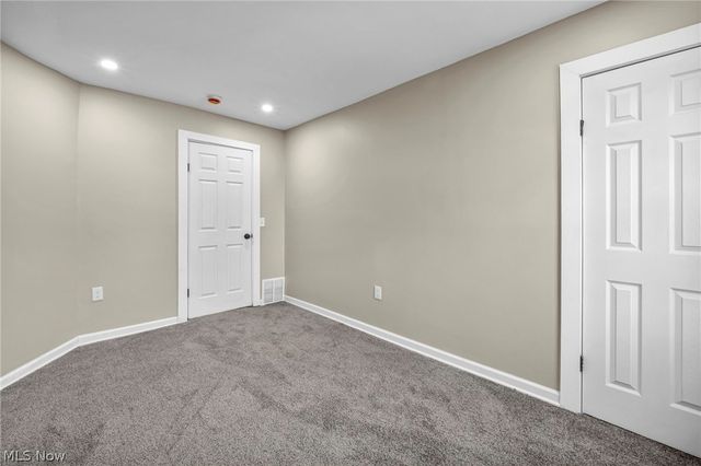 13620 S Parkway Drive, Garfield Heights, OH 44105