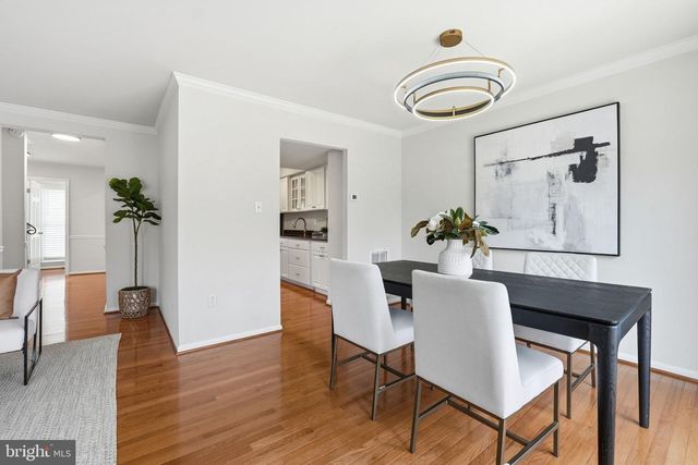 9932 LONGFORD CT, Vienna, VA 22181