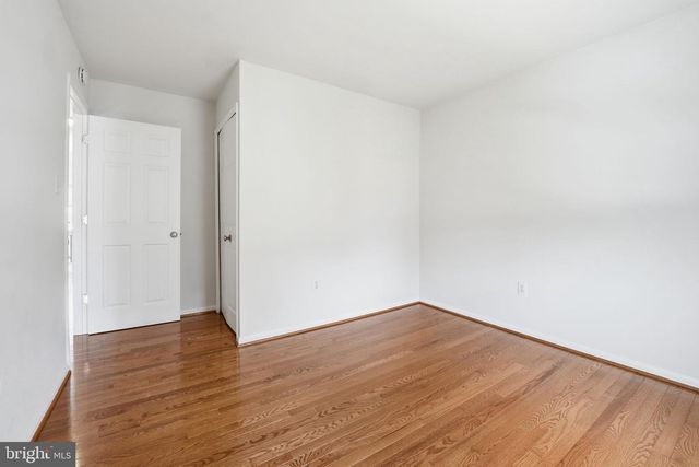 9932 LONGFORD CT, Vienna, VA 22181