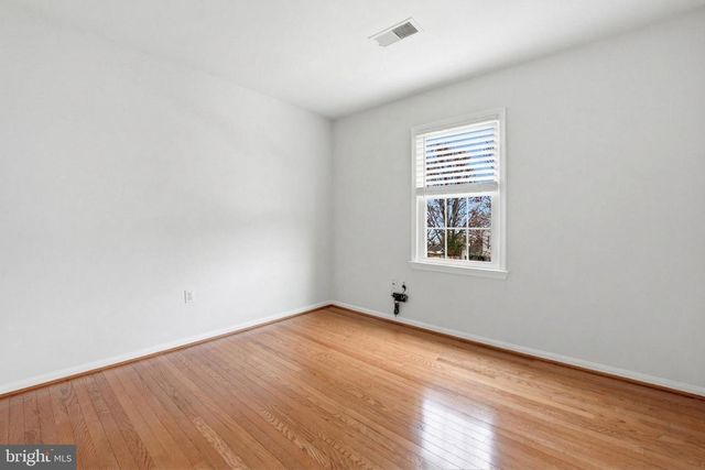 9932 LONGFORD CT, Vienna, VA 22181