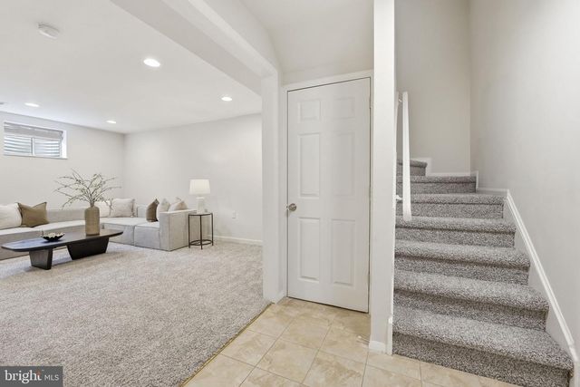 9932 LONGFORD CT, Vienna, VA 22181