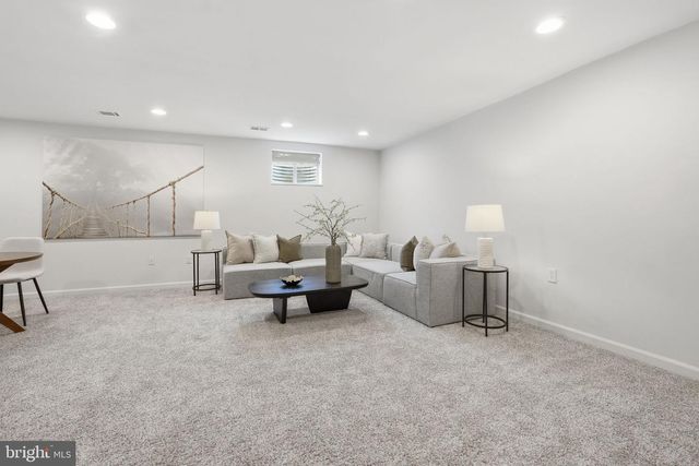 9932 LONGFORD CT, Vienna, VA 22181