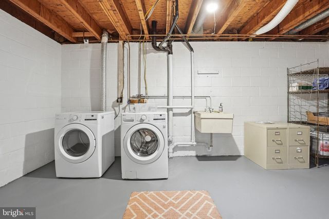 9932 LONGFORD CT, Vienna, VA 22181