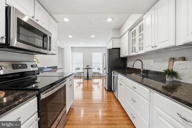 9932 LONGFORD CT, Vienna, VA 22181