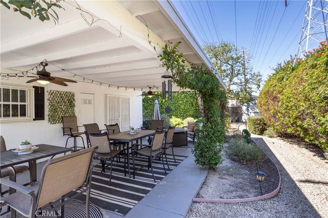 11117 Sylvan Street, North Hollywood, CA 91606