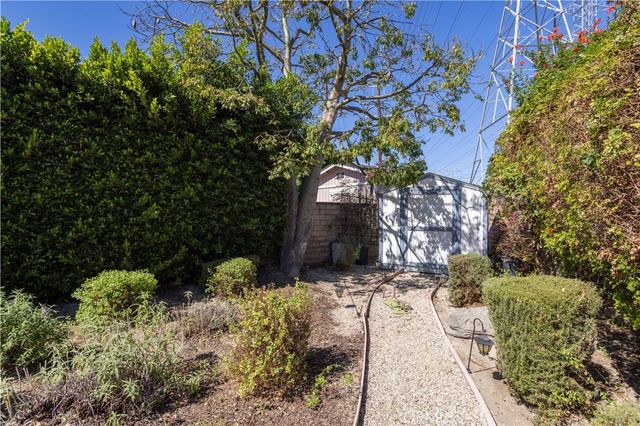 11117 Sylvan Street, North Hollywood, CA 91606