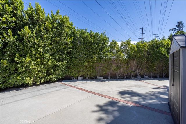 11117 Sylvan Street, North Hollywood, CA 91606
