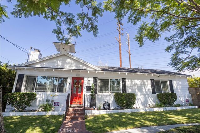 11117 Sylvan Street, North Hollywood, CA 91606