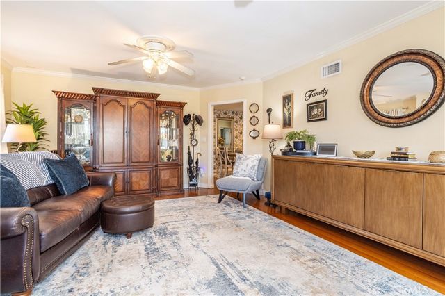 11117 Sylvan Street, North Hollywood, CA 91606