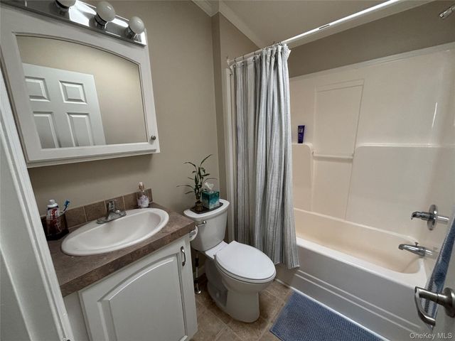 1661 Old Country Road 69, Riverhead, NY 11901