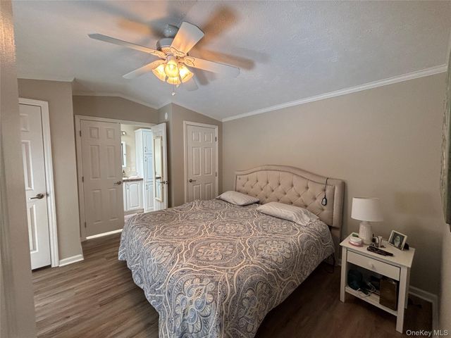 1661 Old Country Road 69, Riverhead, NY 11901