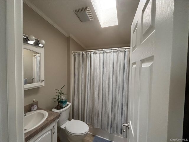 1661 Old Country Road 69, Riverhead, NY 11901