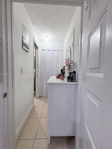 9515 Dominican Dr, Cutler Bay, FL 33189