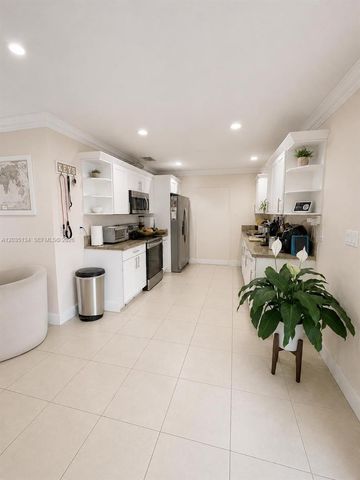 9515 Dominican Dr, Cutler Bay, FL 33189