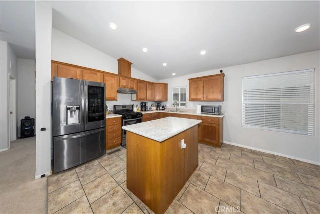 995 Pomona Rd 63, Corona, CA 92882