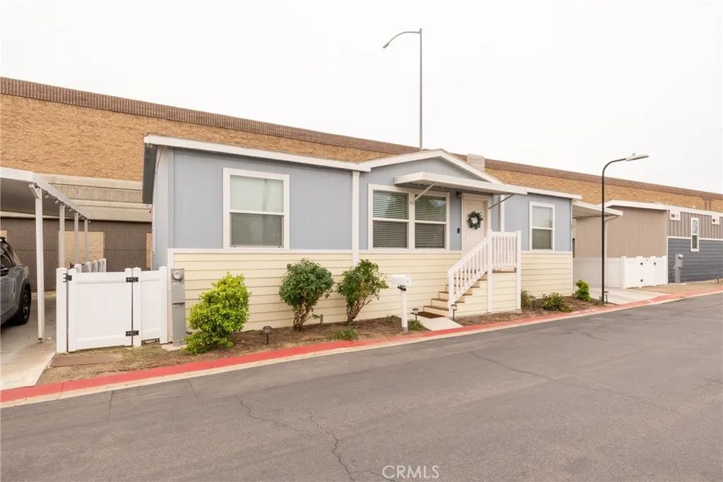 995 Pomona Rd 63, Corona, CA 92882