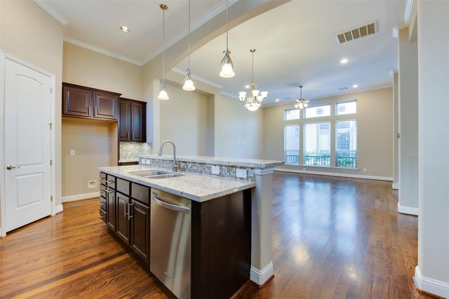 6105 Stillman Street, Houston, TX 77007