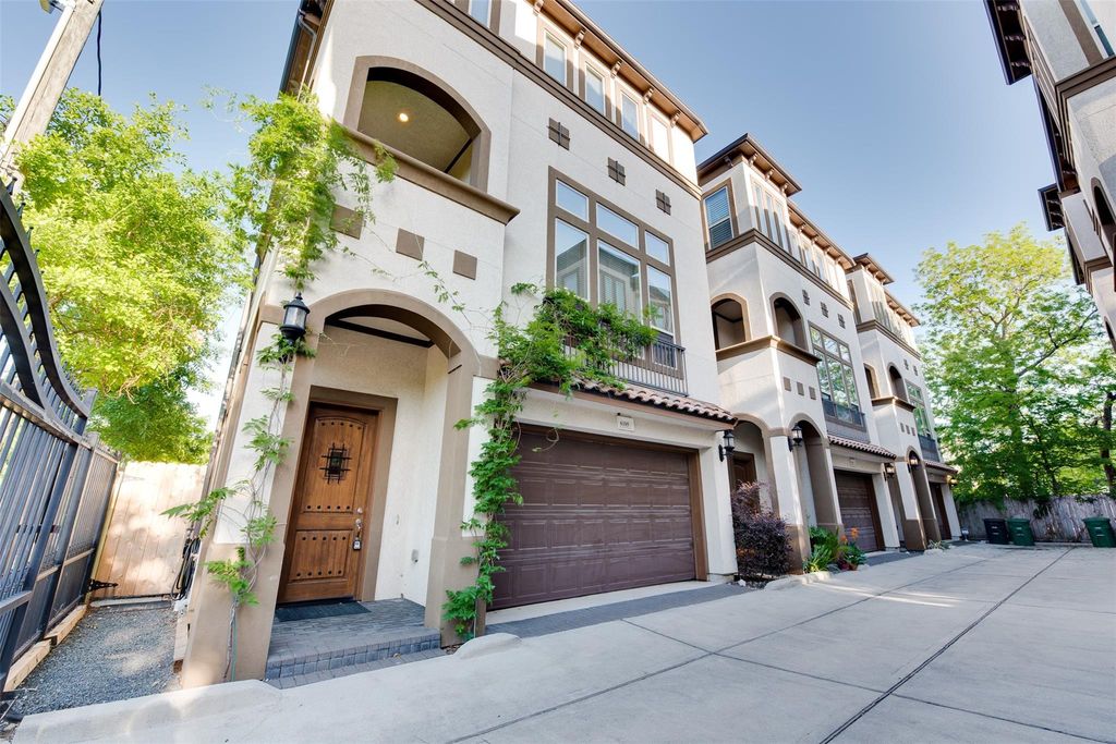 6105 Stillman Street, Houston, TX 77007