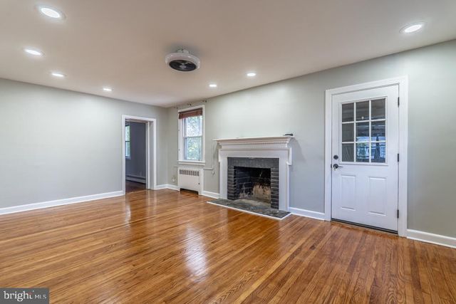 644 MEETINGHOUSE RD, Elkins Park, PA 19027