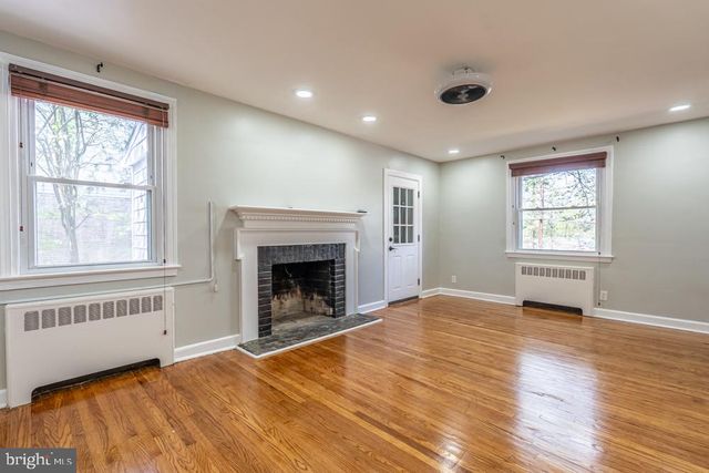 644 MEETINGHOUSE RD, Elkins Park, PA 19027