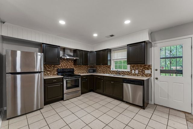 1434 Autumn Ridge Drive, Columbus, GA 31904