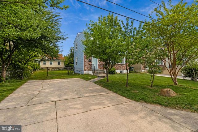 8611 35TH AVE, College Park, MD 20740