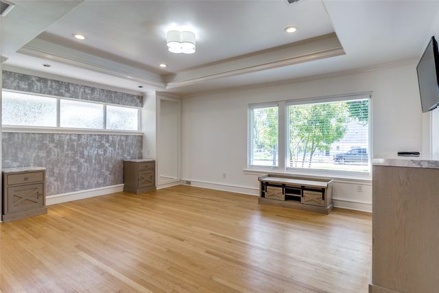 7127 Brookshire Circle, Dallas, TX 75230