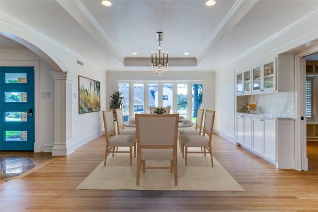7127 Brookshire Circle, Dallas, TX 75230