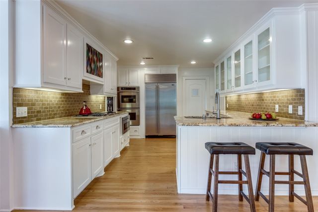 7127 Brookshire Circle, Dallas, TX 75230