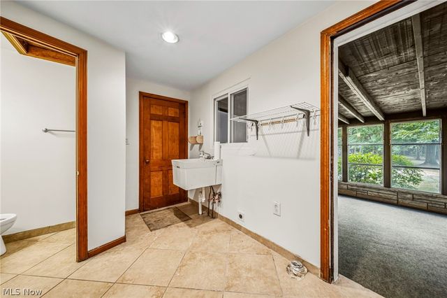 2490 Glenridge Road, Euclid, OH 44117