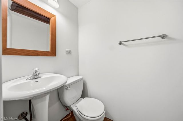 2490 Glenridge Road, Euclid, OH 44117