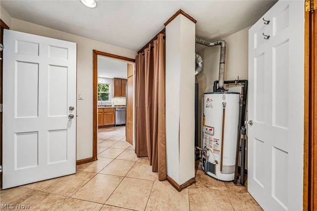 2490 Glenridge Road, Euclid, OH 44117